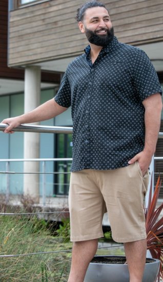 D555 Matlock Short Sleeve AOP Shirt With Hidden Button Down Black - Skjorter - Store skjorter - 2XL-8XL