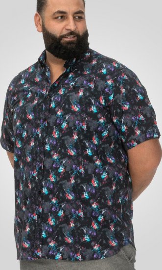 D555 Farnborough Short Sleeve Guitar AOP Shirt With Hidden Button Down Black - Skjorter - Store skjorter - 2XL-8XL