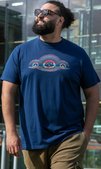 D555 Cheltenham Record With Reflection Printed T-shirt French Navy - T-skjorter - Store T-skjorter - 2XL-14XL