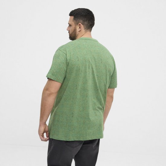 North Latitude Allover Printed T-skjorte Mellomgrønn - T-skjorter - Store T-skjorter - 2XL-14XL