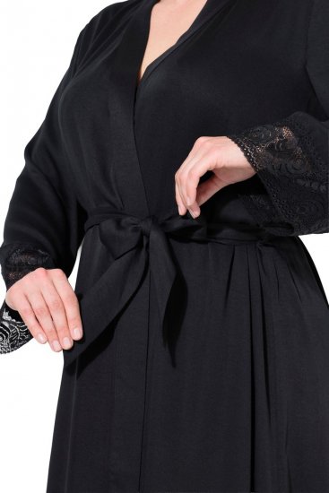 Ulla Popken 834837 Kimono-morgenkåpe med blonder Svart - Morgenkåper & badekåper - 