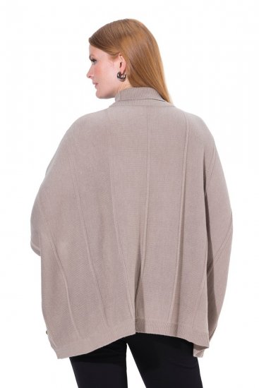 Ulla Popken 844996 Ribbestrikket merinoponcho med høy hals Lysebrun - Ponchoer og capes - 