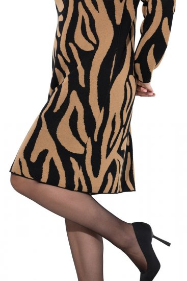 Ulla Popken 845378 Dyremønstret strikket kjole Beige - Aftenkjoler - Selskapskjoler for kvinner