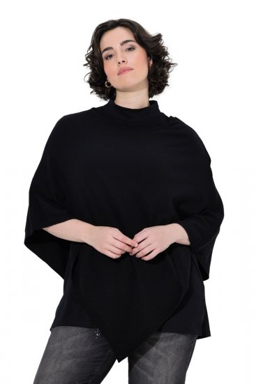 Ulla Popken 855277 Strikkeponcho med spiss kant og båthals Svart - Ponchoer og capes - 