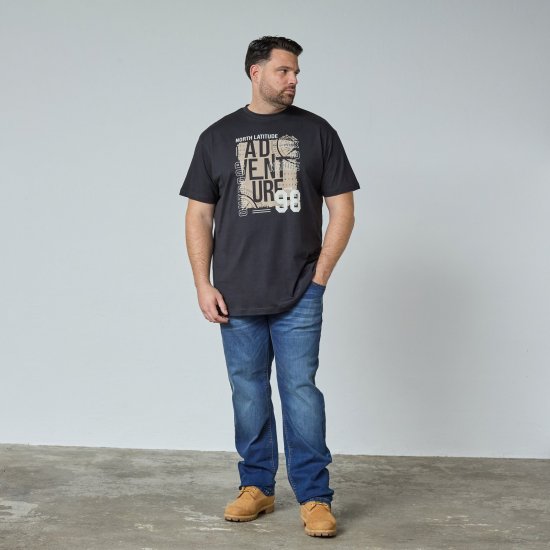 North Latitude Adventure 98 Graphic Tee Svart - TALL T-skjorter - Ekstra Lange T-skjorter