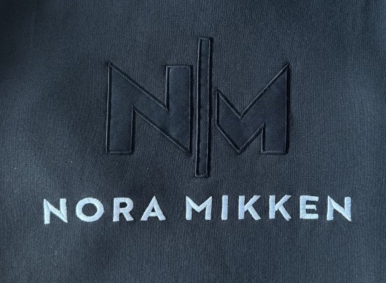 Nora Mikken KADRI Long Hoodie Black - Gensere og hettegensere - 