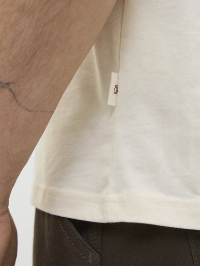  Jack & Jones Tavira Aop Pocket Crew Neck T-Shirt Antique White - T-skjorter - Store T-skjorter - 2XL-14XL