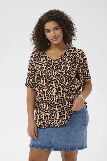 Kaffe Curve Ami Short Sleeve Blouse Printed Leopard - Bluser & tunikaer - 