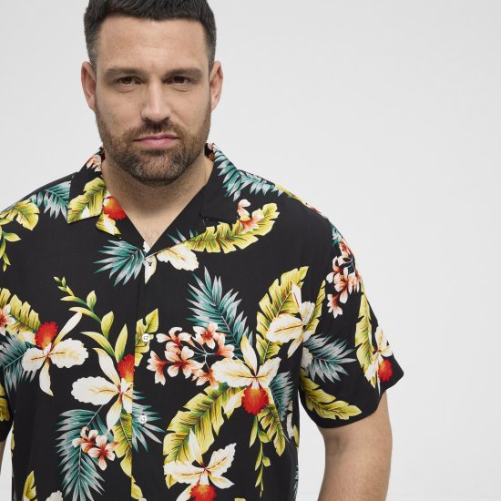 North Latitude Shirt Short Sleeve Printed Allover Black - Skjorter - Store skjorter - 2XL-8XL