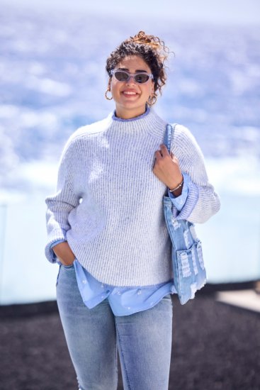 Ulla Popken Striped Wool Blend Turtleneck Sweater Sky Blue - Hettegensere og collegegensere - Myke gensere, hettegensere og strikk