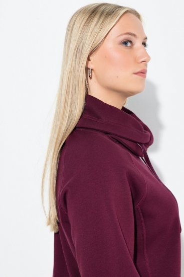Ulla Popken Rhinestone Snowflake Turtleneck Sweatshirt Dark Ruby - Hettegensere og collegegensere - Myke gensere, hettegensere og strikk