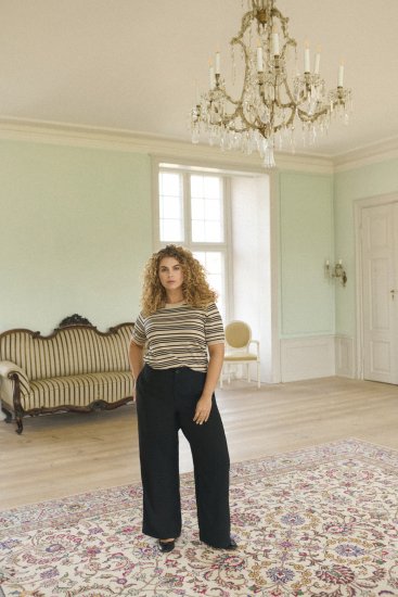 Kaffe Curve Lizzy Stripet genser Beige/Svart - Trykket T-skjorter for dame - 