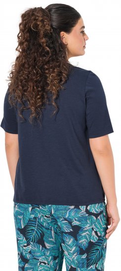 Ulla Popken Ride The Wave Short Sleeve V-Neck Graphic Tee Navy Blue - Trykket T-skjorter for dame - 