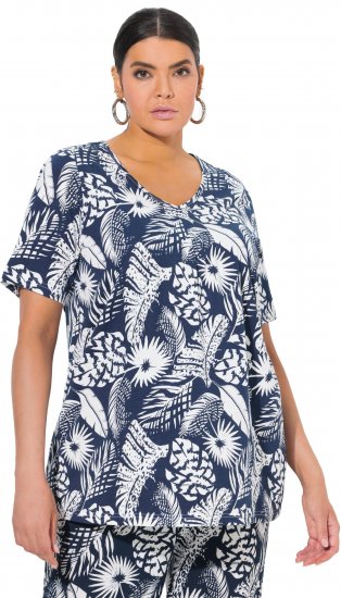 Ulla Popken Feather Print Short Sleeve V-Neck Tee Ink Blue - Trykket T-skjorter for dame - 