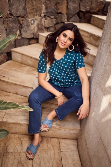 Ulla Popken Tile Print Short Sleeve Pleated Tee Teal - Trykket T-skjorter for dame - 