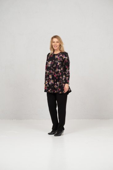 Scandinavian Caramel Flowers Tunic Red and Pink - Trykket T-skjorter for dame - 