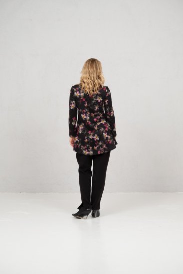 Scandinavian Caramel Flowers Tunic Red and Pink - Trykket T-skjorter for dame - 